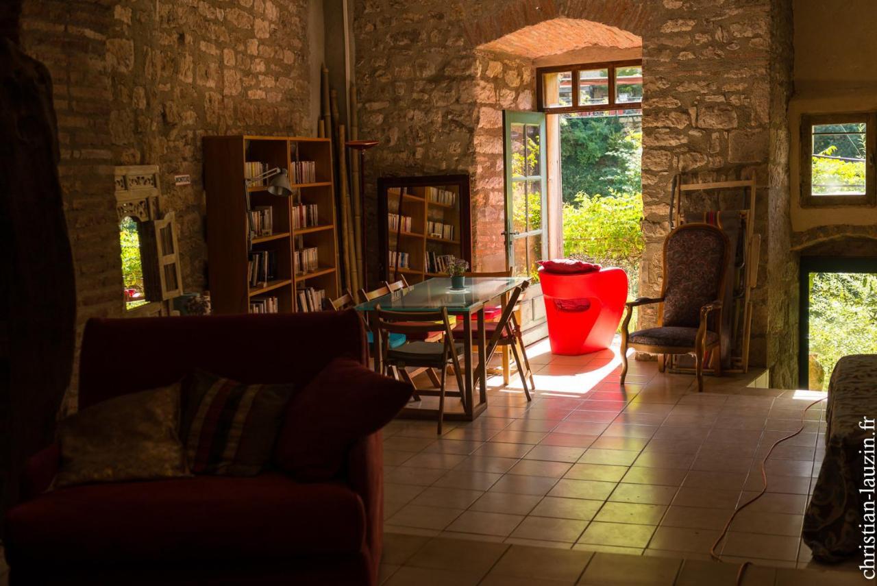 Marie Colline A La Campagne Bed & Breakfast Saint-Antonin Exterior photo